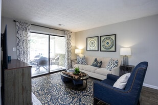 Park at Abernathy Square Apartments in Sandy Springs, GA - Building Photo