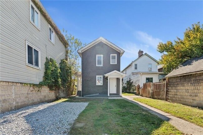 property at 233 E 19th Ave