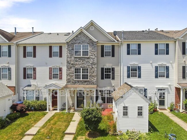 property at 4910 Edgeware Terrace