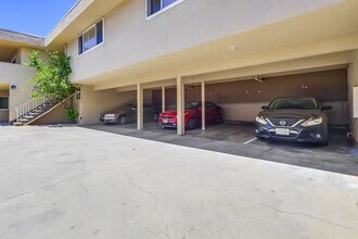 536 S Flower St in Inglewood, CA - Building Photo - Building Photo