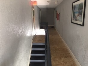 219-223 S 17th Ave in Hollywood, FL - Foto de edificio - Building Photo