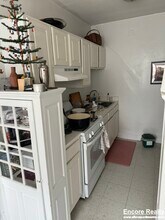 1697 Cambridge St in Cambridge, MA - Foto de edificio - Building Photo