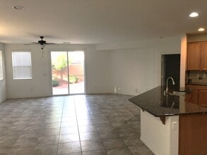 6978 Foggy Mist Ave in Las Vegas, NV - Building Photo - Building Photo