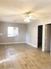 1235 NE 3rd Ave in Fort Lauderdale, FL - Building Photo - Building Photo