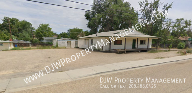 property at 1914 S Owyhee St