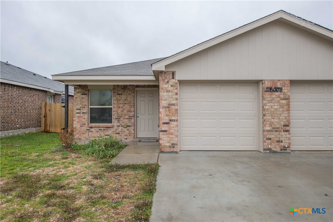 6008 Harriet Tubman Ave in Killeen, TX - Building Photo