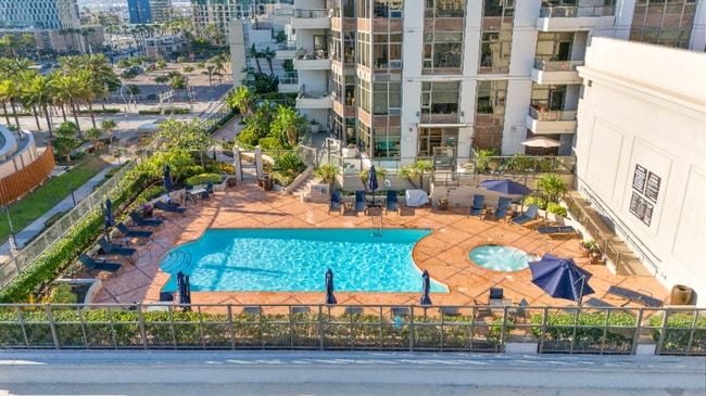 700 W E St in San Diego, CA - Building Photo - Building Photo