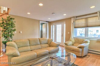 106 Elizabeth Ave in Lavallette, NJ - Building Photo - Building Photo