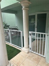 2756 W Trade Ave in Miami, FL - Building Photo - Building Photo