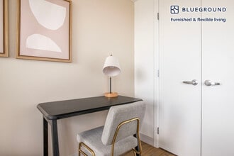 1350 Boylston St in Boston, MA - Foto de edificio - Building Photo