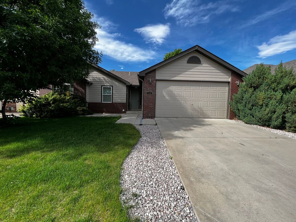 112 Whitney Bay in Windsor, CO - Foto de edificio