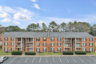 Residence at Riverside Row in Austell, GA - Foto de edificio - Building Photo