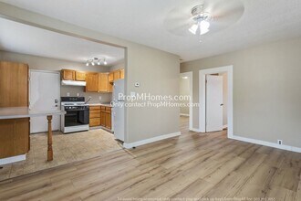 8356 SE Lafayette St in Portland, OR - Building Photo - Building Photo