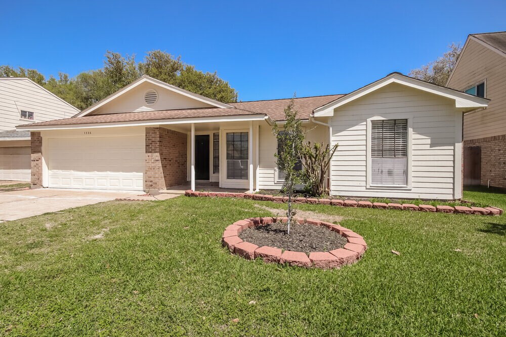 1235 Park Ln in Katy, TX - Building Photo