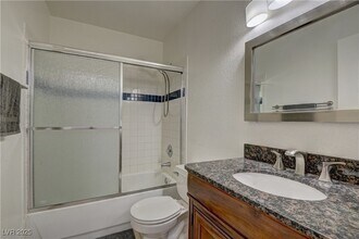 5450 Morris St in Las Vegas, NV - Building Photo - Building Photo