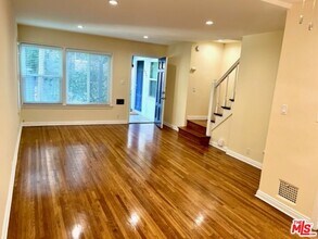 1727 1/2 Malcolm Ave in Los Angeles, CA - Building Photo - Building Photo