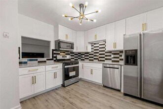 732 Jamestown Crossing in Jonesboro, GA - Building Photo - Building Photo