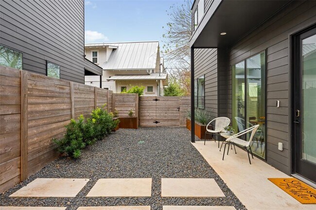 3204 Garden Villa Ln in Austin, TX - Building Photo - Building Photo