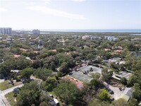 348 Carinosa Ct in Naples, FL - Foto de edificio - Building Photo