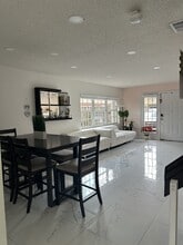 15861 SW 70th Terrace in Miami, FL - Building Photo - Building Photo