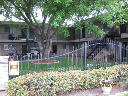 Cranbrook Court Apartments in Angleton, TX - Foto de edificio