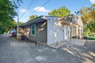 816 S Crockett St in Sherman, TX - Building Photo