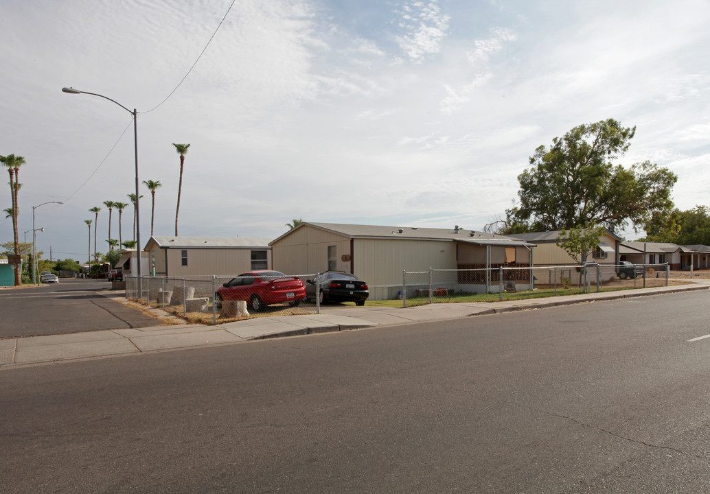 Chandler Garden Mobile Home Park in Chandler, AZ - Building Photo