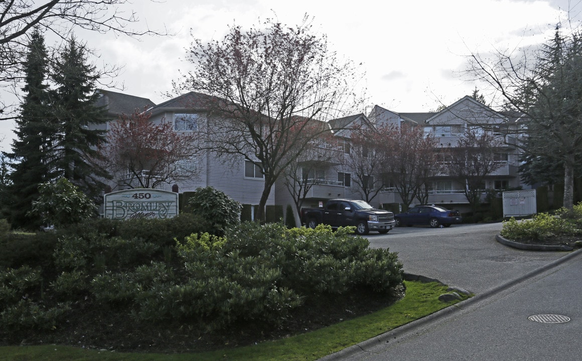 BROMLEY MANOR in Coquitlam, BC - Building Photo