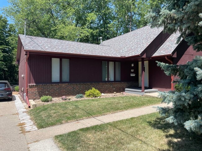 2924 56th St in Des Moines, IA - Building Photo - Building Photo