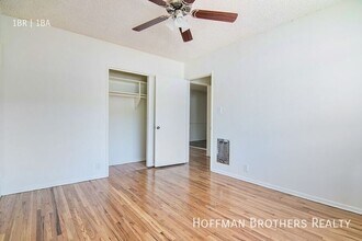 212 Normandie Ave in Los Angeles, CA - Building Photo - Building Photo