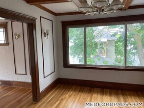 10 Hume Ave in Medford, MA - Building Photo - Building Photo