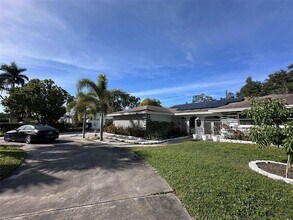 2401 26th Ave S in St. Petersburg, FL - Building Photo - Building Photo