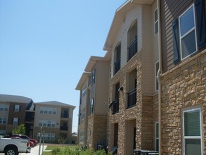 Windscape Apartments in Hobbs, NM - Building Photo - Building Photo