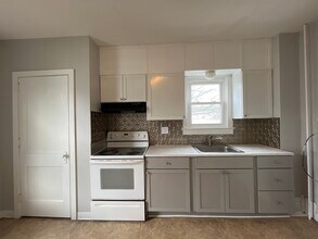 2185 Main St-Unit -Unit 2 in Northampton, PA - Building Photo - Building Photo