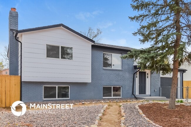 property at 35 Bella Vista Ln