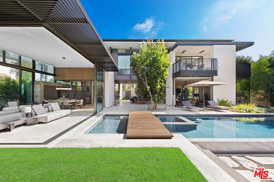 1115 Georgina Ave in Santa Monica, CA - Building Photo