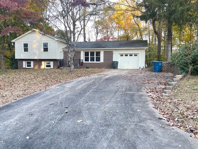 property at 112 Sycamore Rd