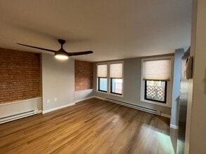 562 Main St in Middletown, CT - Building Photo - Building Photo