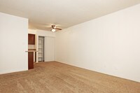 Interior Photo - Melrose Apartments in Phoenix, Arizona