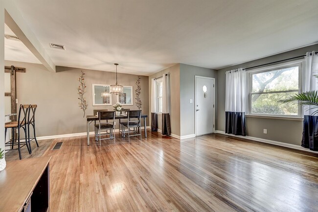 property at 2322 Cabin Hill Rd