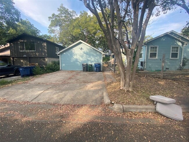 property at 3300 Lafayette Ave