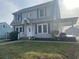 257 Lovers Ln in Steubenville, OH - Building Photo