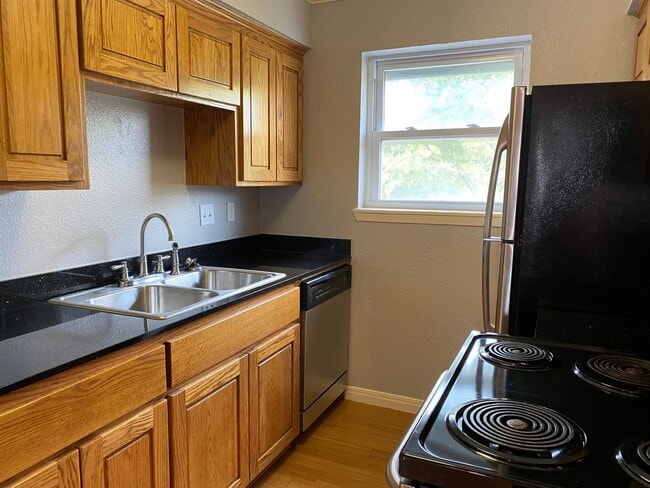 900 S Lamar Blvd in Austin, TX - Building Photo - Building Photo