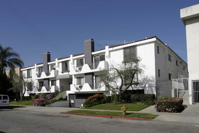 Canfield Condominiums in Los Angeles, CA - Building Photo - Building Photo