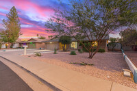 2117 E Oxford Dr in Tempe, AZ - Foto de edificio - Building Photo