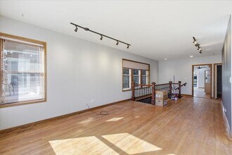 5218 N Lieb Ave, Unit 1 in Chicago, IL - Building Photo - Building Photo