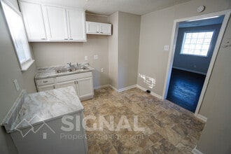 581 Seminole Cir in Fairfield, AL - Building Photo - Building Photo