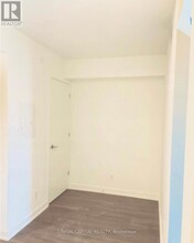 501 Yonge St in Toronto, ON - Building Photo - Building Photo