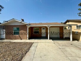 720 Woodrow Ave in Bakersfield, CA - Building Photo