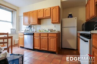129 Chiswick Rd, Unit 10 in Boston, MA - Building Photo